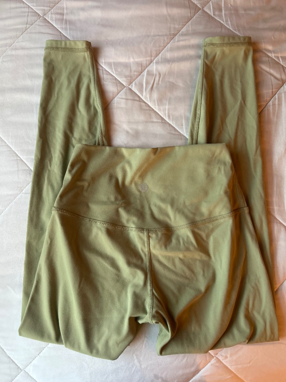 Mint green Lululemon leggings